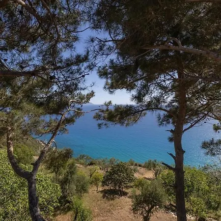 Skali Retreat * Atsoupades